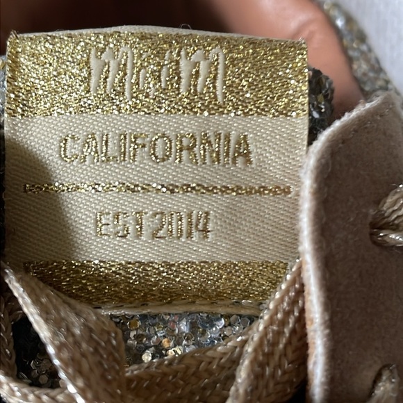 Mi.iM light gold sneakers with pink heart - Picture 11 of 12